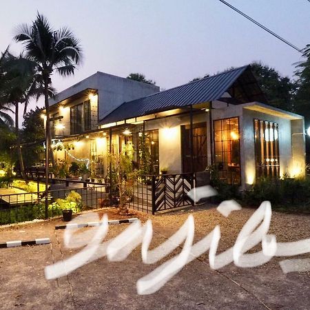 Gajib Bed&Breakfast 암파와 외부 사진