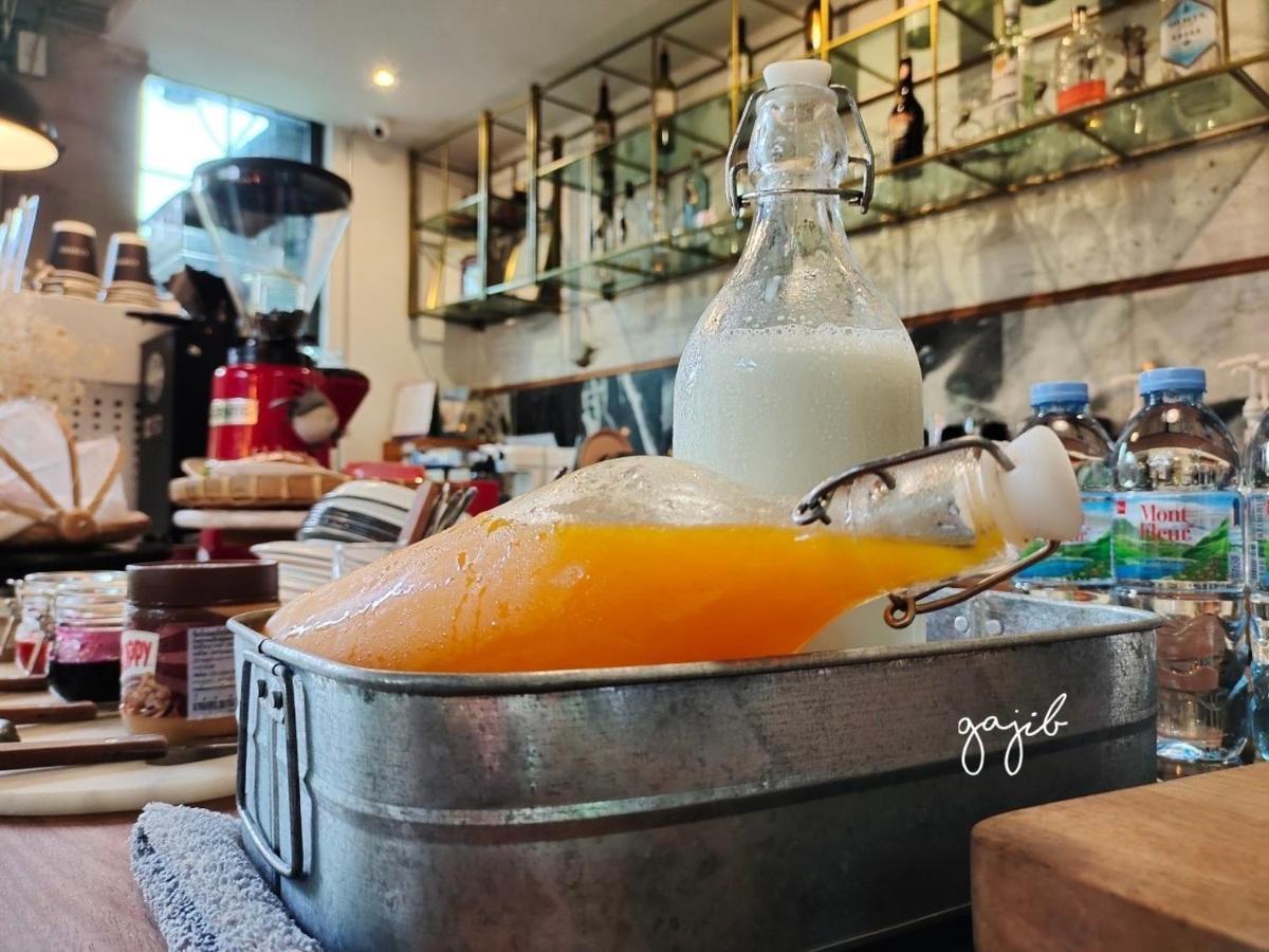 Gajib Bed&Breakfast 암파와 외부 사진