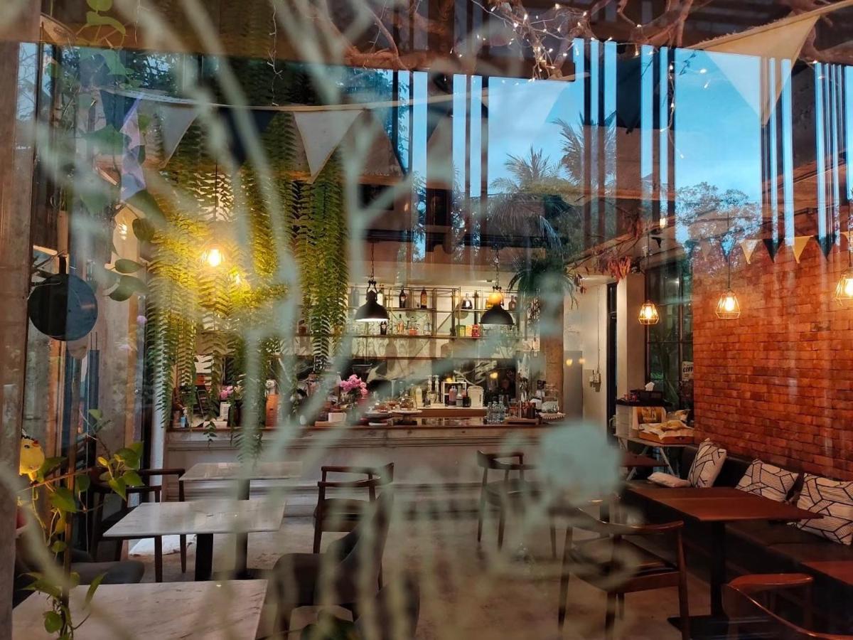 Gajib Bed&Breakfast 암파와 외부 사진